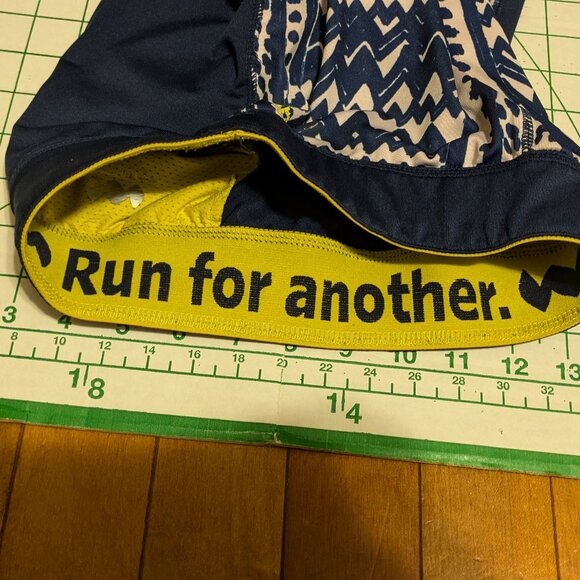 EUC Janji Capri Leggings WS blue & white - Picture 9 of 9